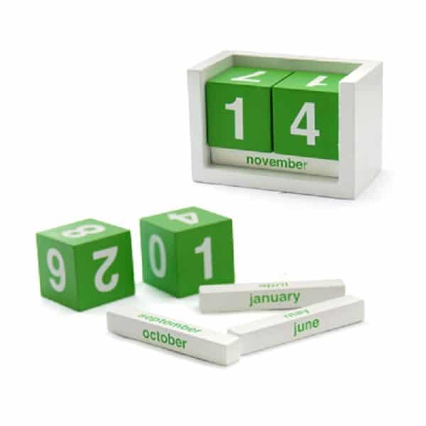 LFCL040 Wooden Desk Calendar